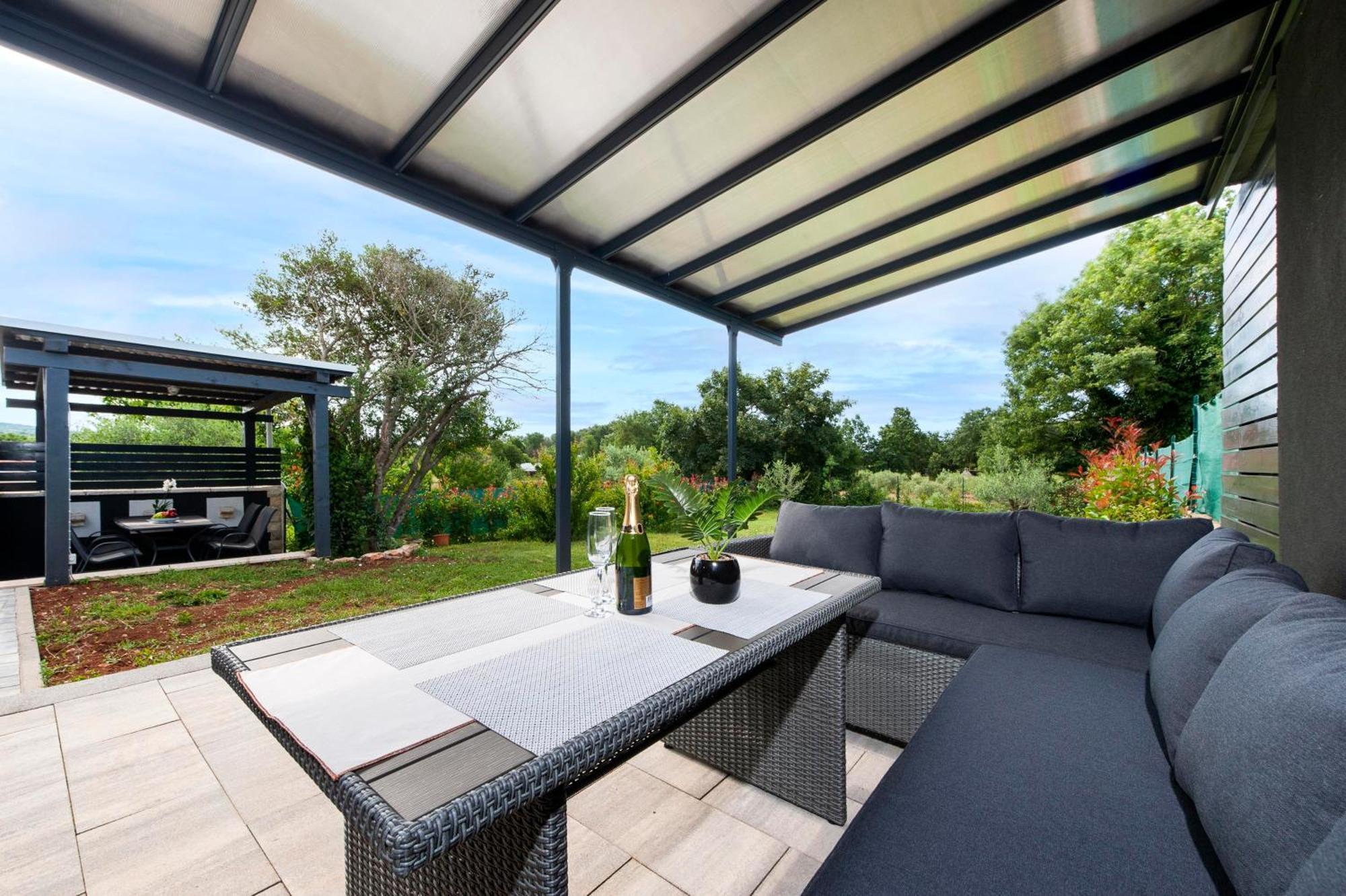 Vakantiehuis House Sandi *