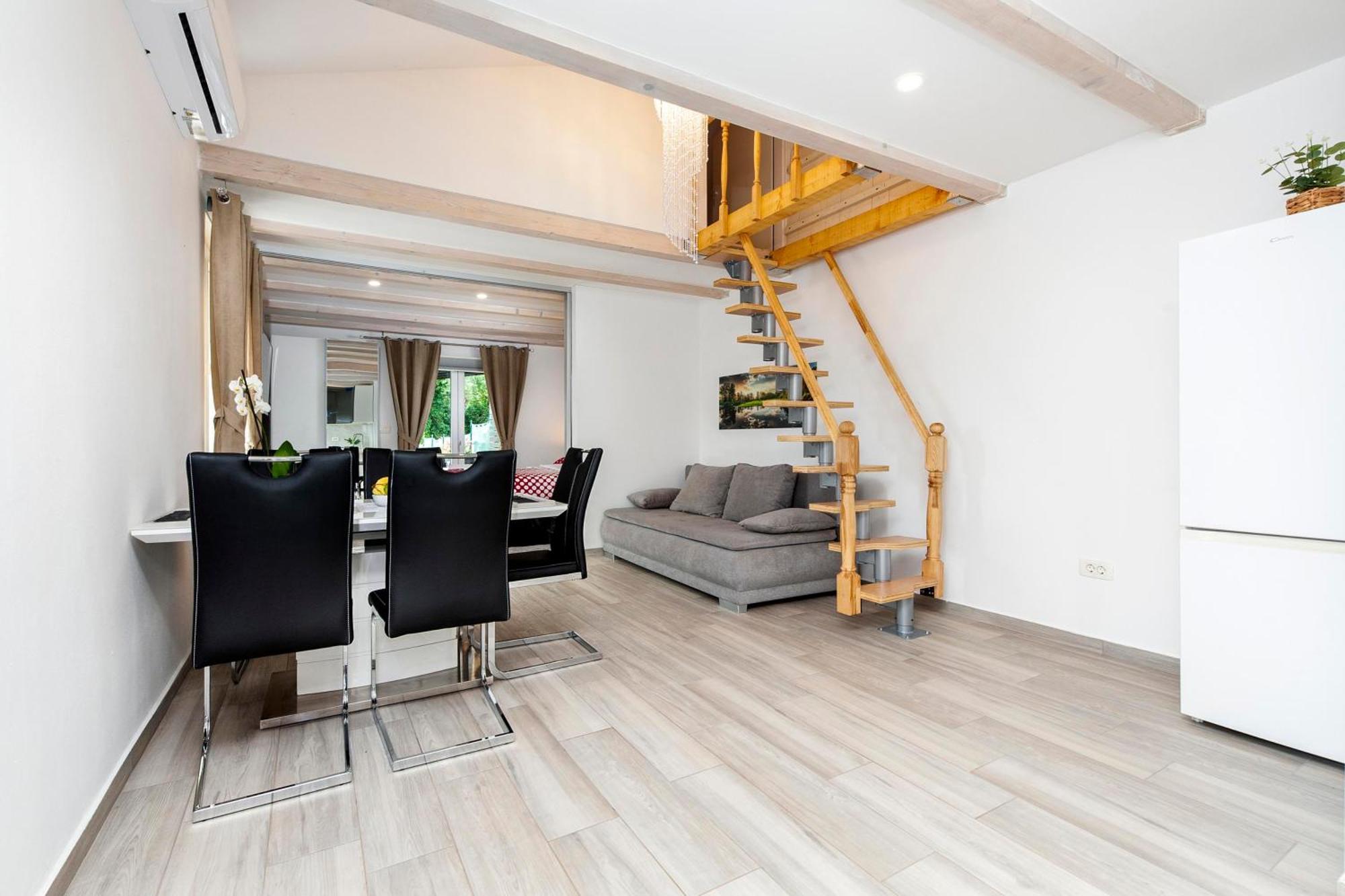 Holiday home House Sandi *